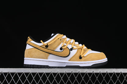 SB Dunk Low