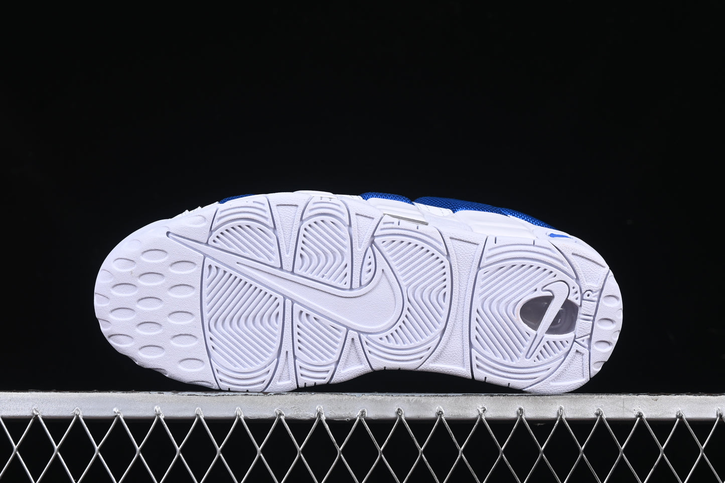 White Hyper Royal