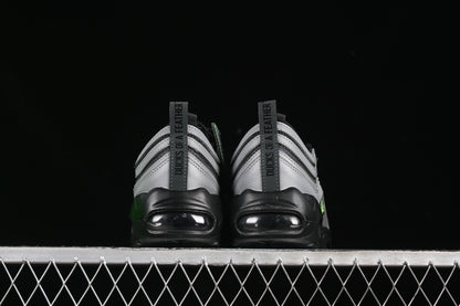 University of Oregon ‘Lightning’ PE