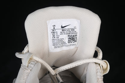 Undefeated ‘Creme’