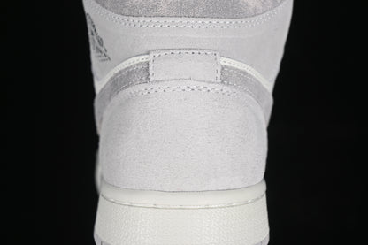 Neutral Grey Sail