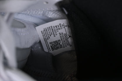 AJ5 Retro