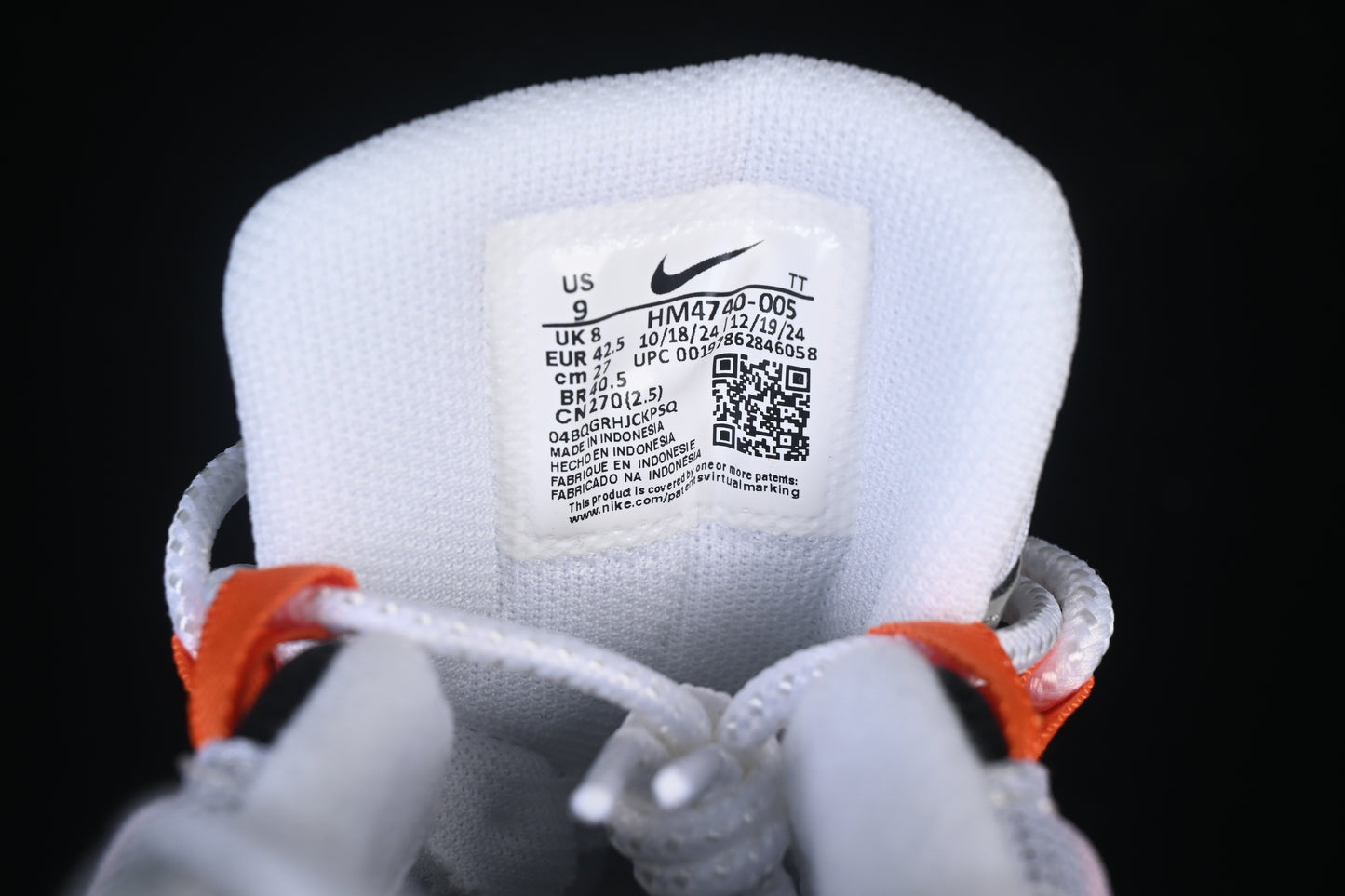 Bright Mandarin Orange 2025