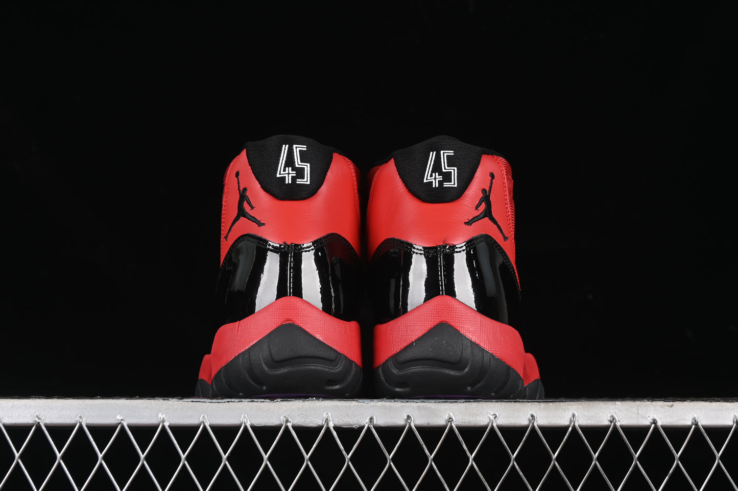 AJ11 Mid