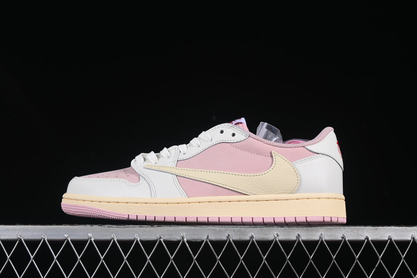 AJ1 Low