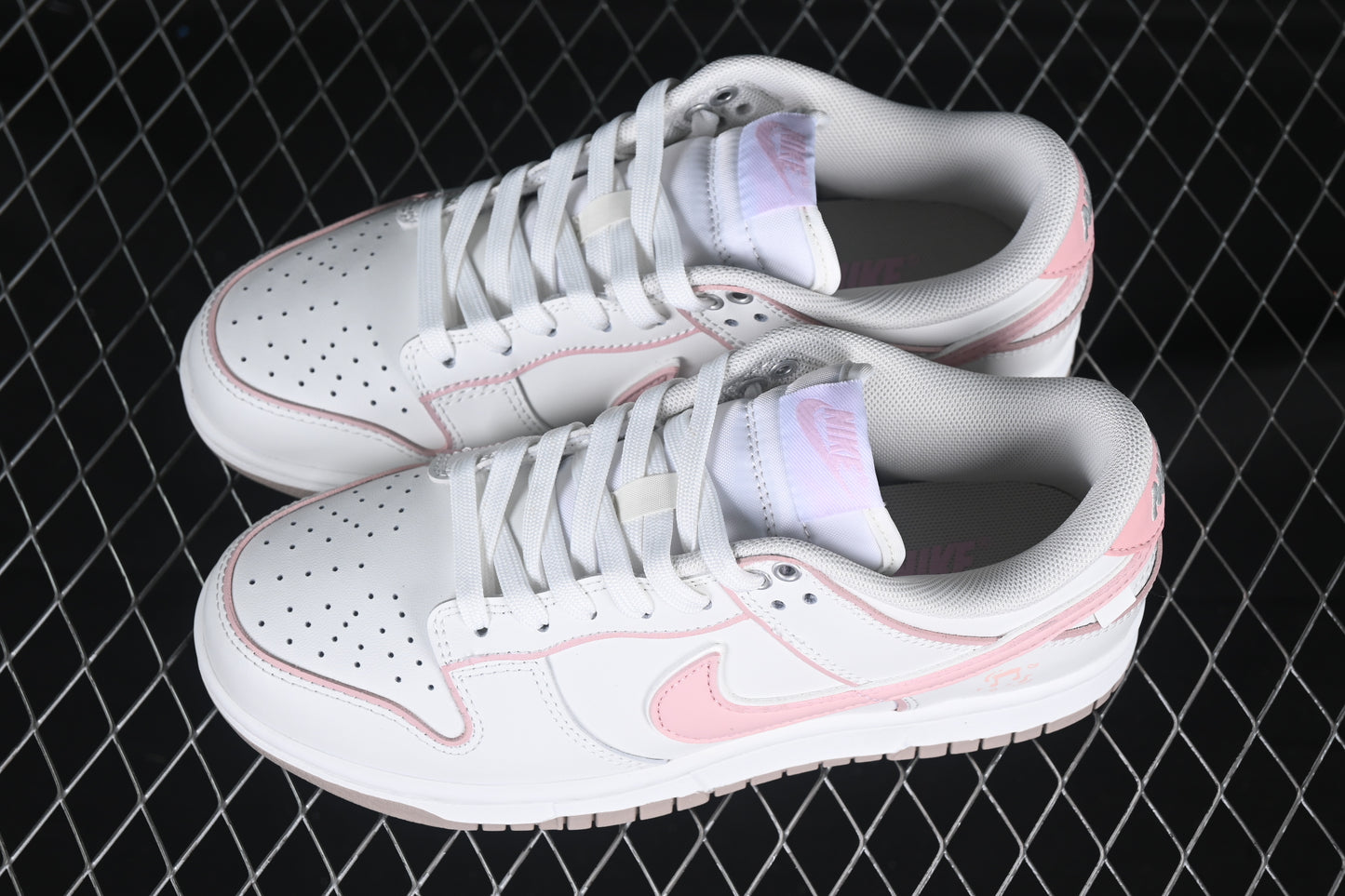 SB Dunk Low