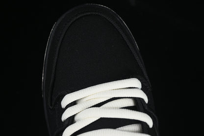 SB Dunk Low Premium